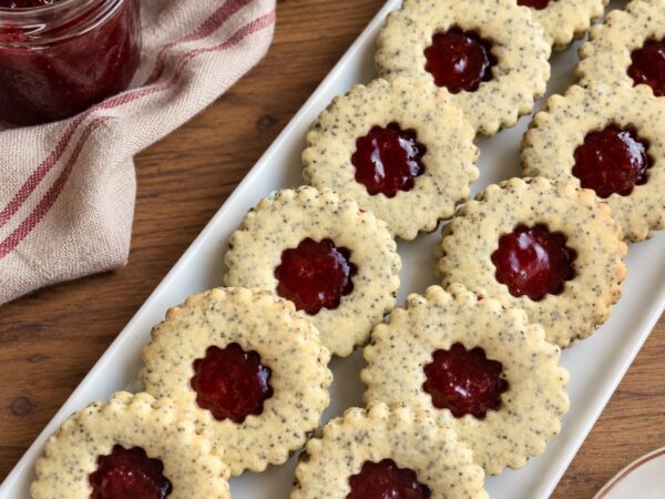 Makové linecké koláčiky s džemom – krehký recept ako od babičky